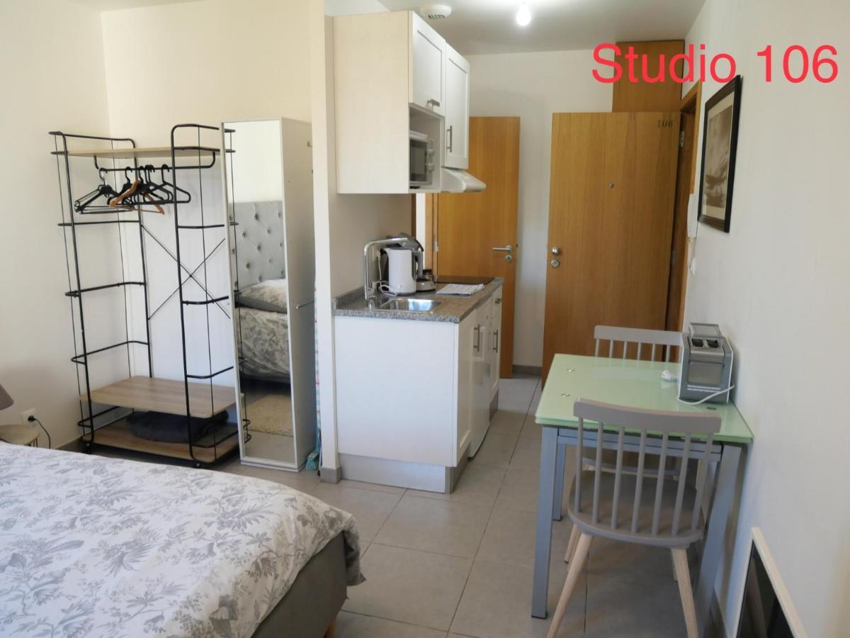 Studio A 300 M De La Gare De Mantes-La-Jolie Eksteriør billede