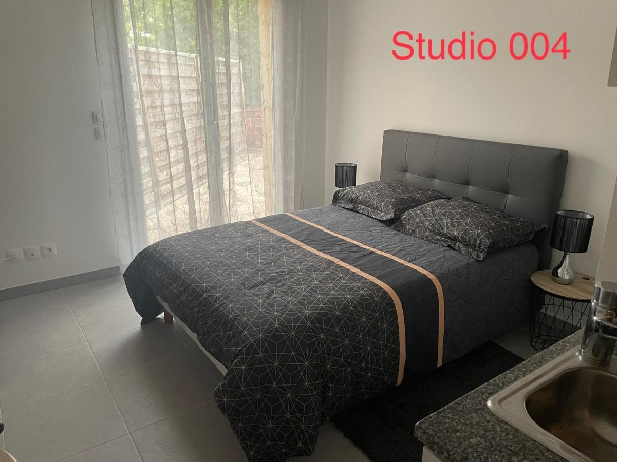 Studio A 300 M De La Gare De Mantes-La-Jolie Eksteriør billede