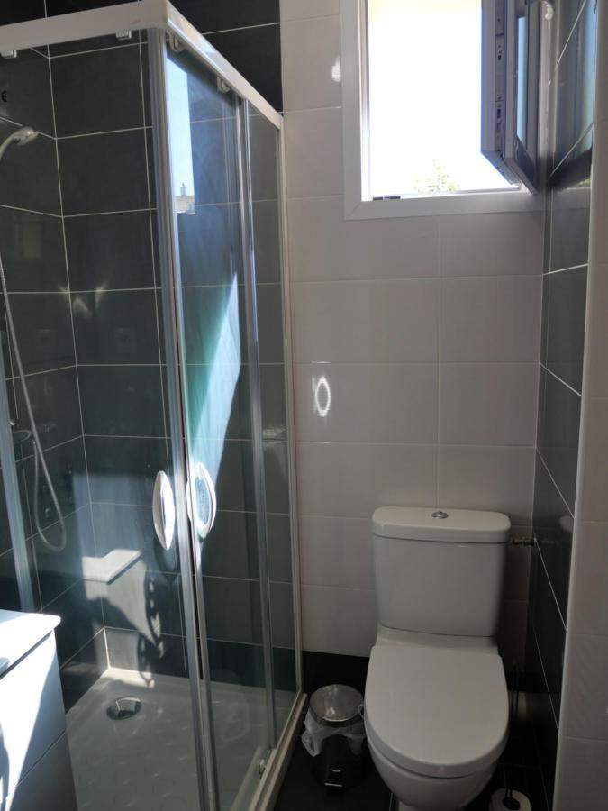 Studio A 300 M De La Gare De Mantes-La-Jolie Eksteriør billede