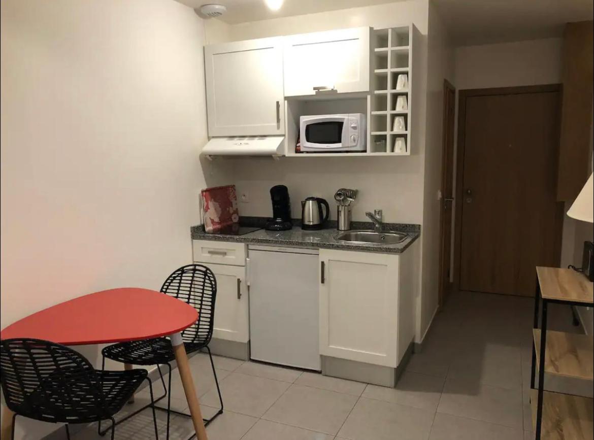 Studio A 300 M De La Gare De Mantes-La-Jolie Eksteriør billede